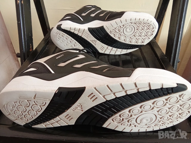 Мъжки кецове Адидас Adidas Midcity Low, снимка 4 - Кецове - 54394457