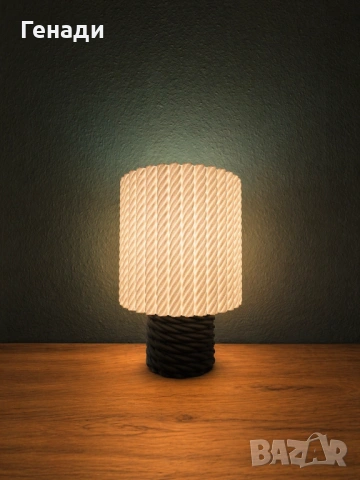 Настолна лампа, снимка 3 - Настолни лампи - 54353716