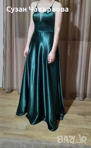 Сатенена рокля
