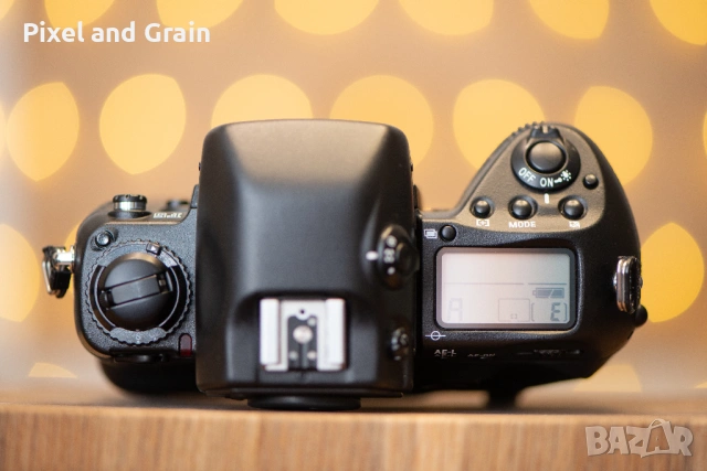 Nikon F5 флагман лентов фотоапарат Никон, снимка 3 - Фотоапарати - 53953626
