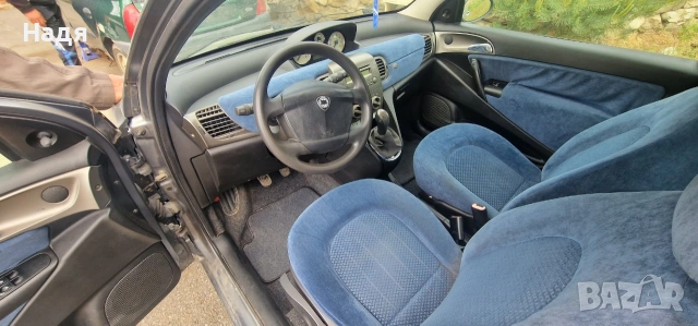 Предни и задни седалки Lancia Ypisilon , снимка 5 - Части - 54654602