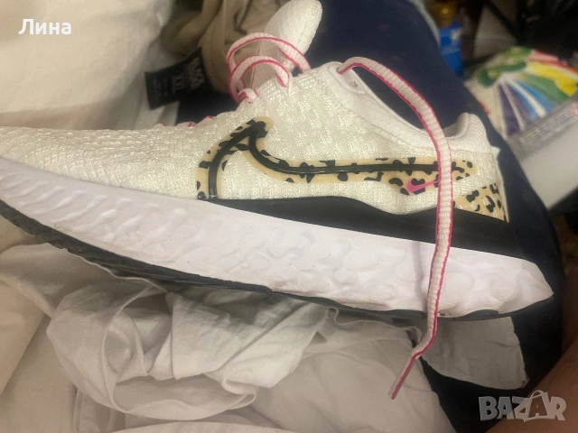Дамски маратонки Nike, снимка 3 - Маратонки - 54985003