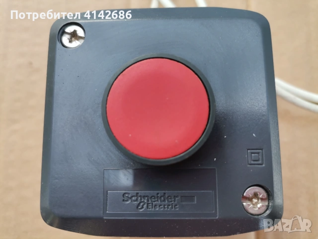 Бутониера Schneider Electric с червен бутон, снимка 2 - Друга електроника - 54415515