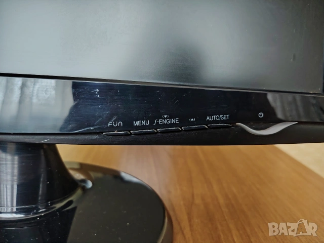 Надежден 19" монитор LG FLATRON W1943SS – Идеален за офис и раб, снимка 7 - Монитори - 54907294