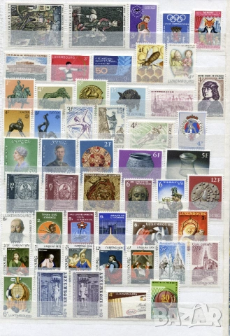 Албум SG A4 с 450 чисти марки (MNH) Сан Марино, Люксембург, Лихтенщайн, снимка 10 - Филателия - 52351916