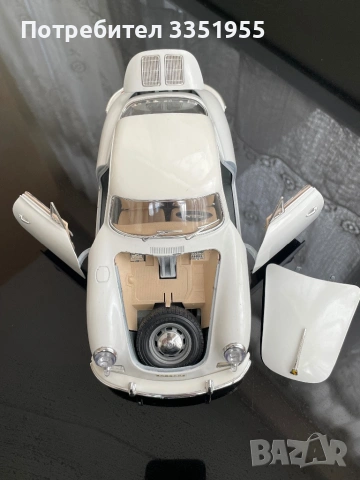 Ретро модел Porsche 356 B 1961 1/18, снимка 11 - Колекции - 54412517