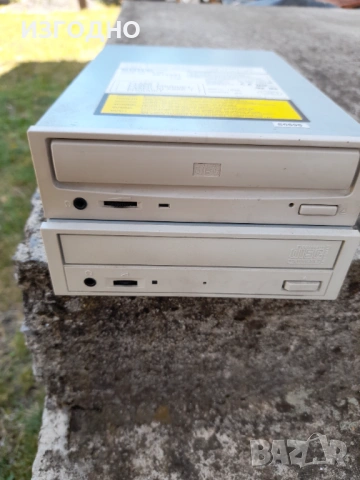 САМО 15€  *МОНИТОР * CD ЗАПИСВАЧКА *CD ЗА КОМПЮТЪР