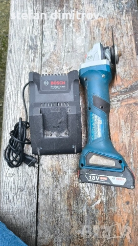 Bosch GWS 18V-7, 12.5 cm, 11000 RPM, 18 V батерия, 1.6 kg, черен/син плуз зарядно и 2 Ah батерия , снимка 2 - Ъглошлайфи - 54652029