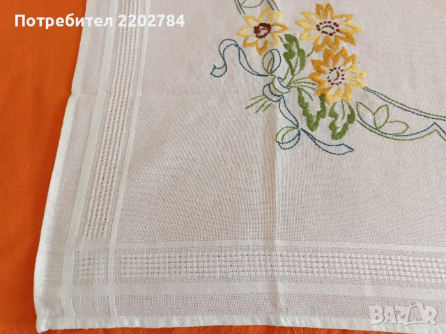 Битови, бродирани карета за маса, снимка 3 - Покривки за маси - 55639477