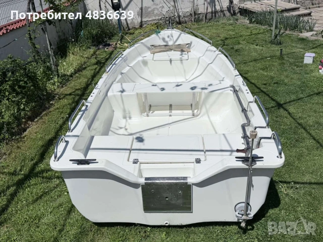 Лодка Мегакрафт-390, снимка 6 - Воден транспорт - 54657538
