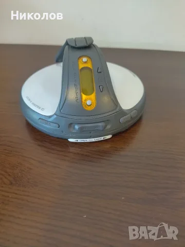 Продавам уокмен/дискмен (walkman/discman) Sony S2 Sports ATRAC D-NS707F, снимка 2 - Други - 55516921