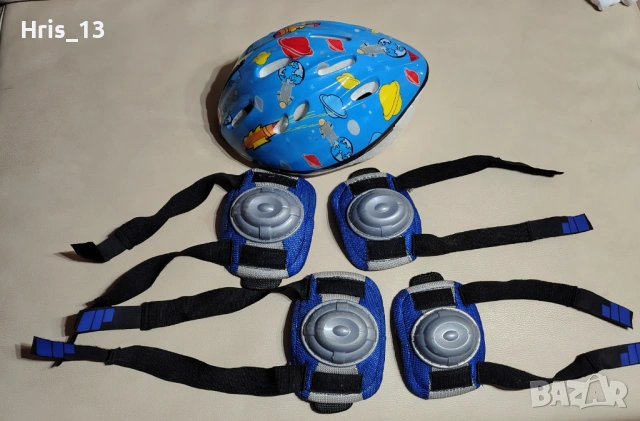 Комплект каска и наколенки 