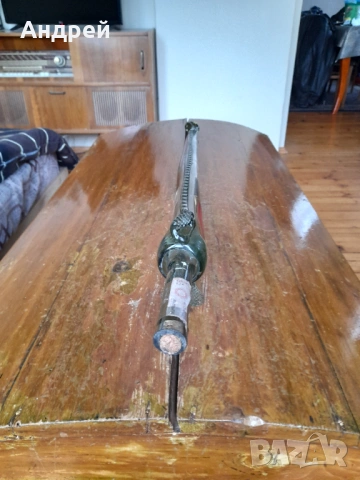 Стара бутилка от Jhonnie&Valer