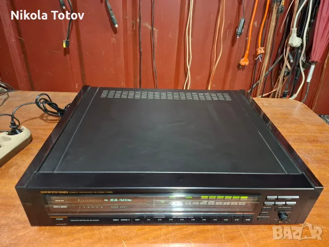 Продава се тунер Onkyo T-9990. , снимка 2 - Ресийвъри, усилватели, смесителни пултове - 55399057