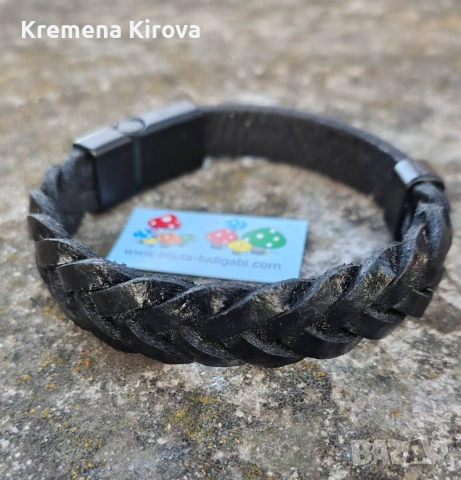 Унисекс гривни от естествена кожа и стомана. Бижута Луди гъби. Идея за подарък.