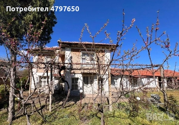 Продавам къща в сърцето на с.Стрелци!