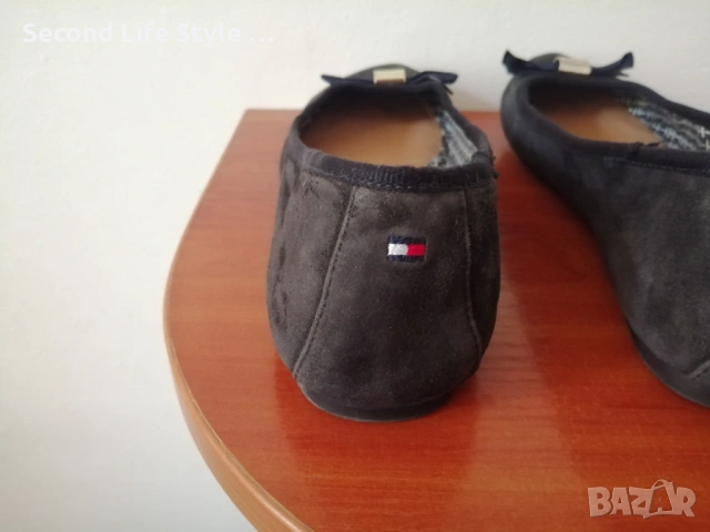 № 39 Tommy Hilfiger оригинални дамски обувки балеринки естествена кожа - велур в син цвят, снимка 10 - Дамски ежедневни обувки - 54854890