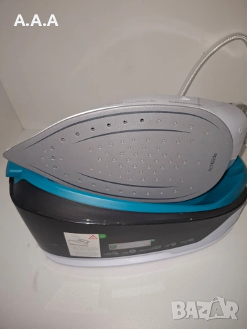 Парна ютия GRUNDIG SIS 2400W, снимка 3 - Ютии - 55016231