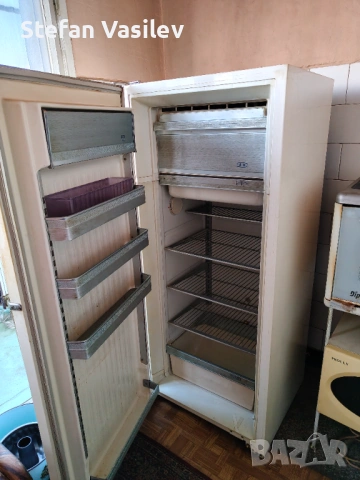 Продавам хладилник ЗИЛ работещ