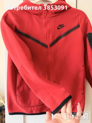 Оригинален Nike Thech Fleece 147-158см ( L), снимка 2 - Детски анцузи и суичери - 55388543