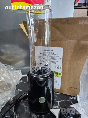 Блендер Amazon Basics - Blend & Go Smoothie Maker, 600 ml, 300 W, черен, снимка 2 - Блендери - 54489537