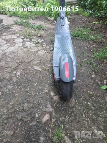 Електрическа тротинетка Ninebot by Segway ES2 , снимка 3 - Велосипеди - 54780733