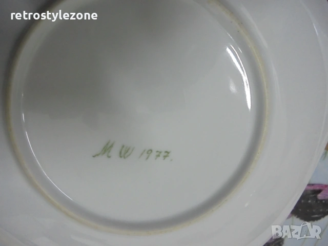№ 8557 Винтидж комплект порцеланови чинии – 7 броя (MW 1977) , снимка 7 - Други ценни предмети - 54059613