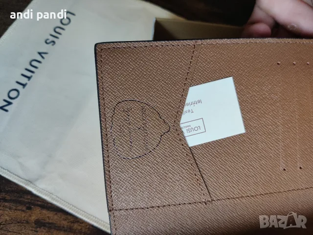 дамски портмонета/калъфи за паспорт Louis Vuitton , снимка 5 - Портфейли, портмонета - 55498593