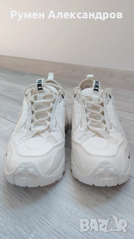 Нови бели кожени маратонки NIKE TC 7900 за момиче с р-р EUR38,5, снимка 4 - Маратонки - 55148310