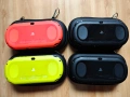 PS Vita 2000 (64GB) с Нови Aксесоари Подарък, снимка 2