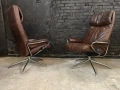 Чифт дизайнерски кожени релакс кресла Stressless Metro, снимка 2