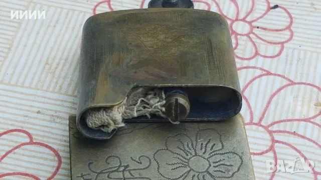 Бензинова запалка войнишка, снимка 4 - Антикварни и старинни предмети - 55623259