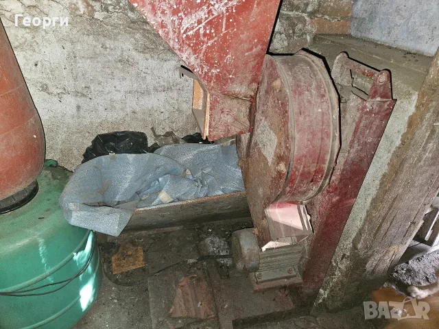 Продавам Трифазна ярмомелка , снимка 2 - Електродвигатели - 55471004