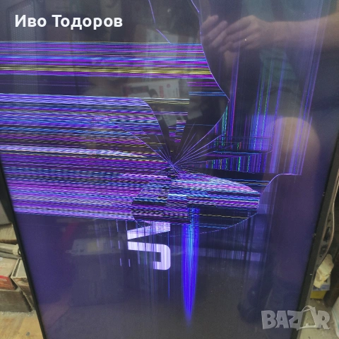 JVC LT-43VU73K СЪС СЧУПЕН ДИСПЛЕЙ