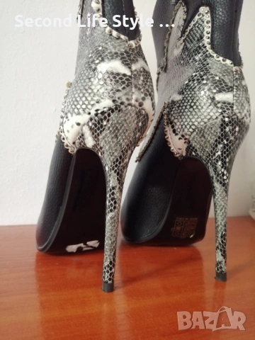 №36 дамски кожени боти ботуши със змийска кожа и кристали, висок тънък ток и остър връх, снимка 7 - Дамски боти - 54218486