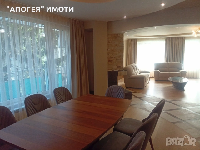 ИЗИСКАН, Просторен трети етаж от кооперация, Център гр. Пловдив - 270 кв.м, с възможност за Гараж, снимка 6 - Апартаменти - 54593067
