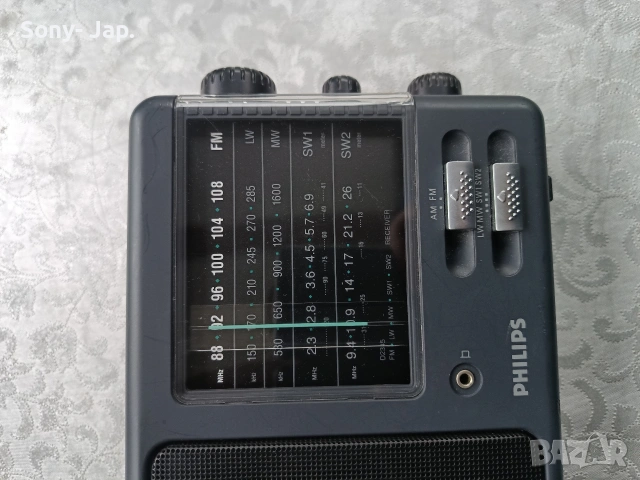 радио -Philips 2345/00X, снимка 2 - Радиокасетофони, транзистори - 54371546
