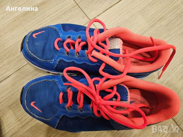 Nike маратонки, снимка 2 - Маратонки - 54715427