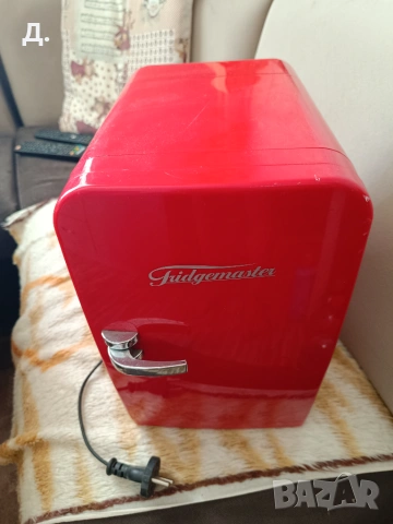 Мини хладилник Fridgemaster FM-05
