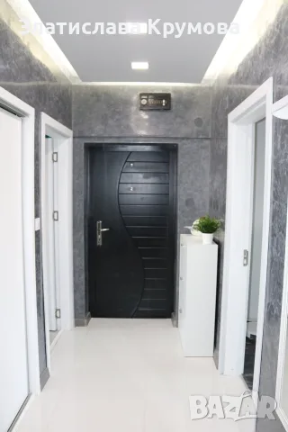 Продавам 3 стаен апартамент в Идеален Център , снимка 10 - Апартаменти - 55579236