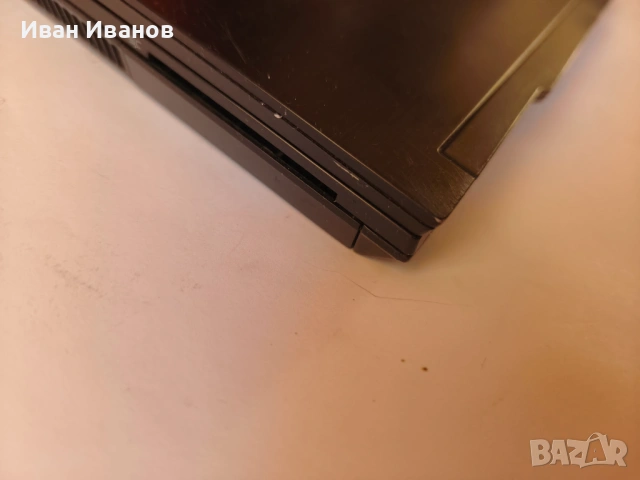 Лаптоп dell latitude e4300 4b/ 250gb подсветка на клавиатура, здрава батерия, снимка 3 - Лаптопи за дома - 54554977