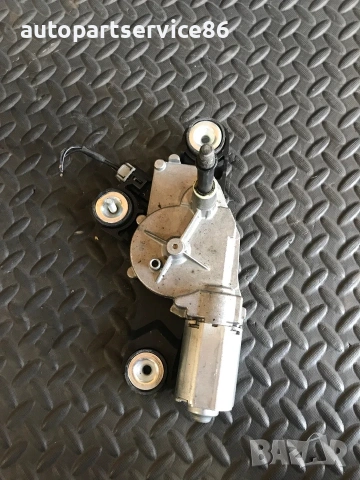 Мотор за задната чистачка за Ford Focus (2003-2007) Bosch 3M51-R17K441-AE 0390201823, снимка 2 - Части - 55068895