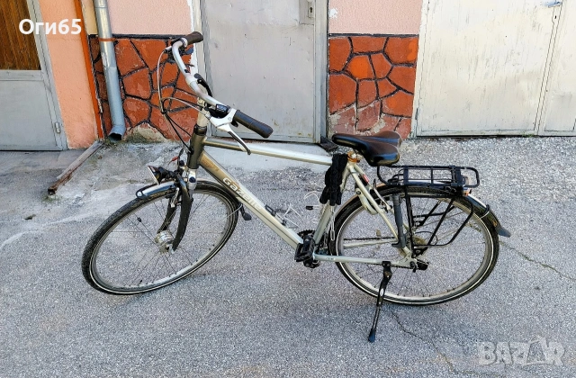 Почти нов Алуминиев Мъжки Градски Велосипед 28". "GAZZELLE "