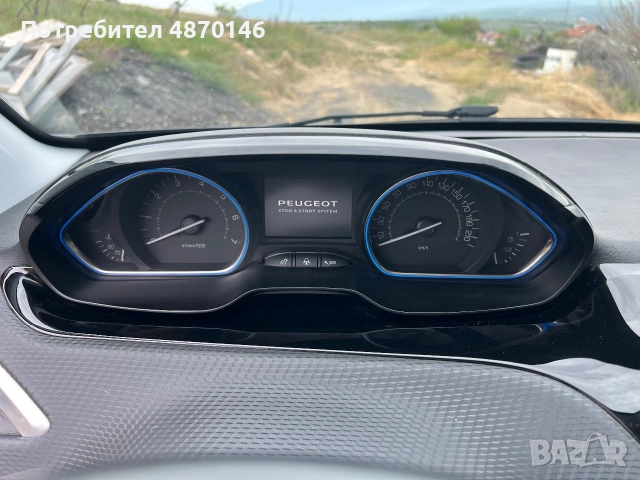 Peugeot 2008 1.2 Purtech 131кс Euro 6B, снимка 12 - Автомобили и джипове - 55082735