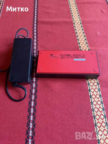 Докинг станция Lenovo ThinkPad Universal USB-C Dock 40AY, снимка 2 - Мрежови адаптери - 55499752