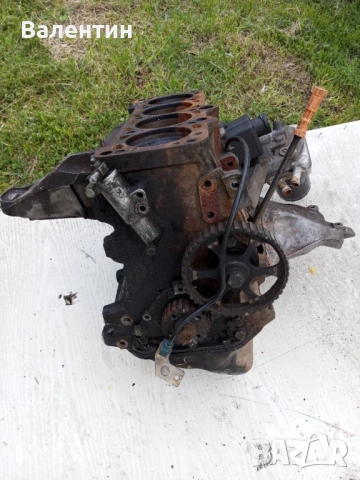 Двигател Audi 80 2.0E, снимка 9 - Части - 54256237