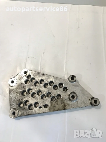 Крепежна планка за Mercedes V280 (2001) A6382420135, снимка 2 - Части - 55211621