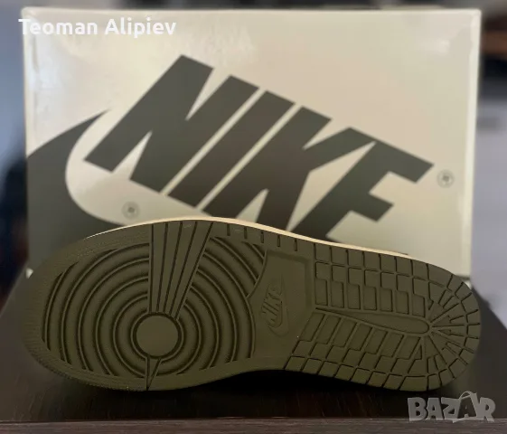 Travis Scott, Air Jordan 1, 42 EU, снимка 8 - Ежедневни обувки - 55340801