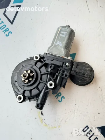85710-0D100 моторче за преден десен стъклоповдигач от Toyota Yaris P13, 1.0i, 72 ph., 5 sp., снимка 5 - Части - 55573704