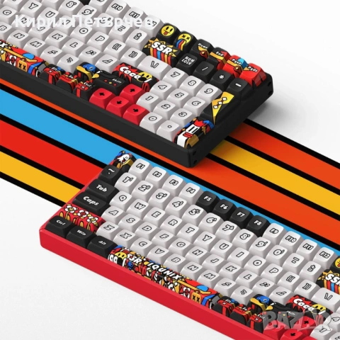 Нова IQUNIX F97 Graffiti Blaze Wireless Gaming Keyboard, RGB - Moonstone Turbo, снимка 2 - Клавиатури и мишки - 54318061